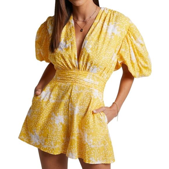 Showpo NWT Ailiza Playsuit Yellow Floral V Neck Puff Sleeve Wide Leg Romper - Picture 1 of 16